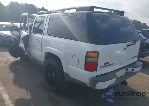 2005 Chevrolet Suburban 1500 Z71 from USA, damaged, VIN 3GNFK16Z85G214938